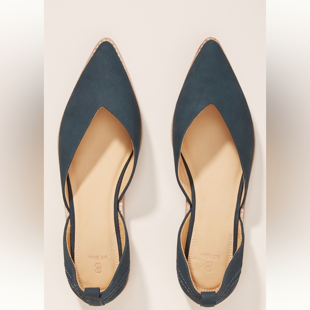 Bill Blass leather flats